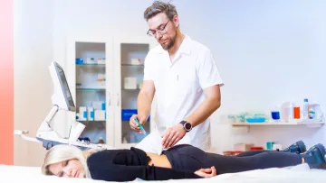 Léčba bolesti zad - Centrum pohybové medicíny Nandana